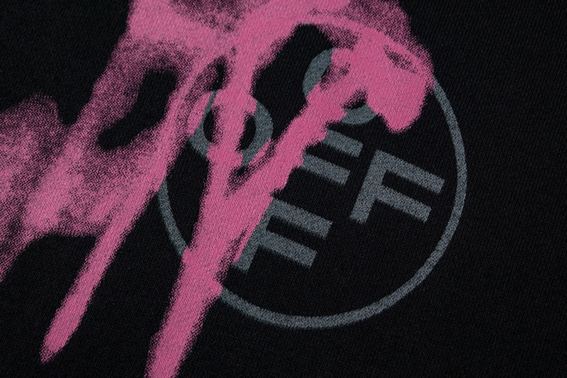 【2024】【OFF-WHITE 】男女兼用、ご好評に付き再入荷！