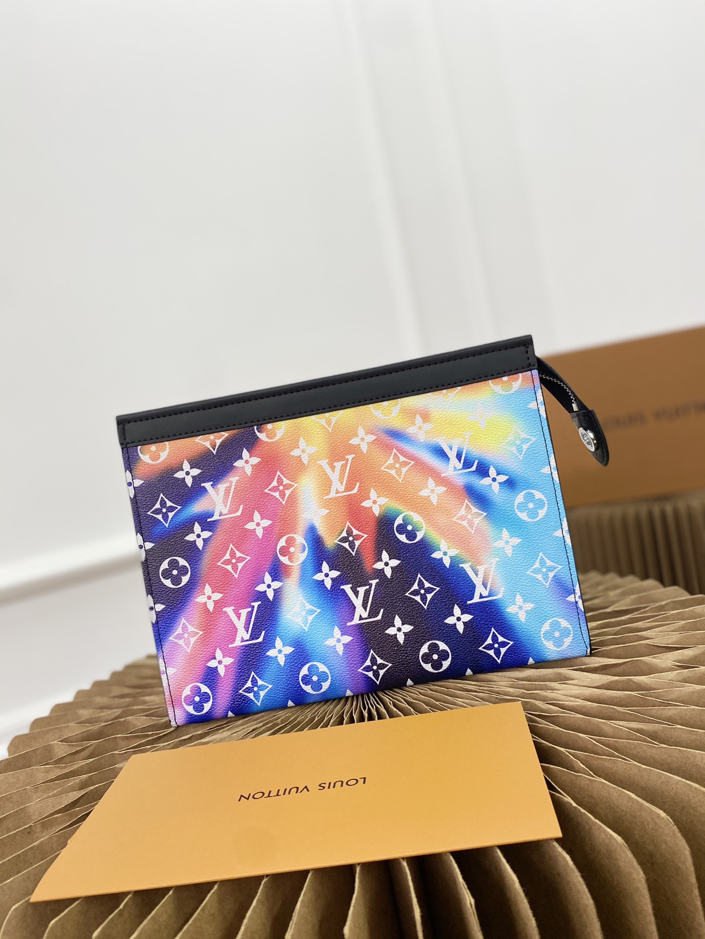 【2024】LOUIS VUITTON（ルイヴィトン）クラッチバッグ 27*21cm