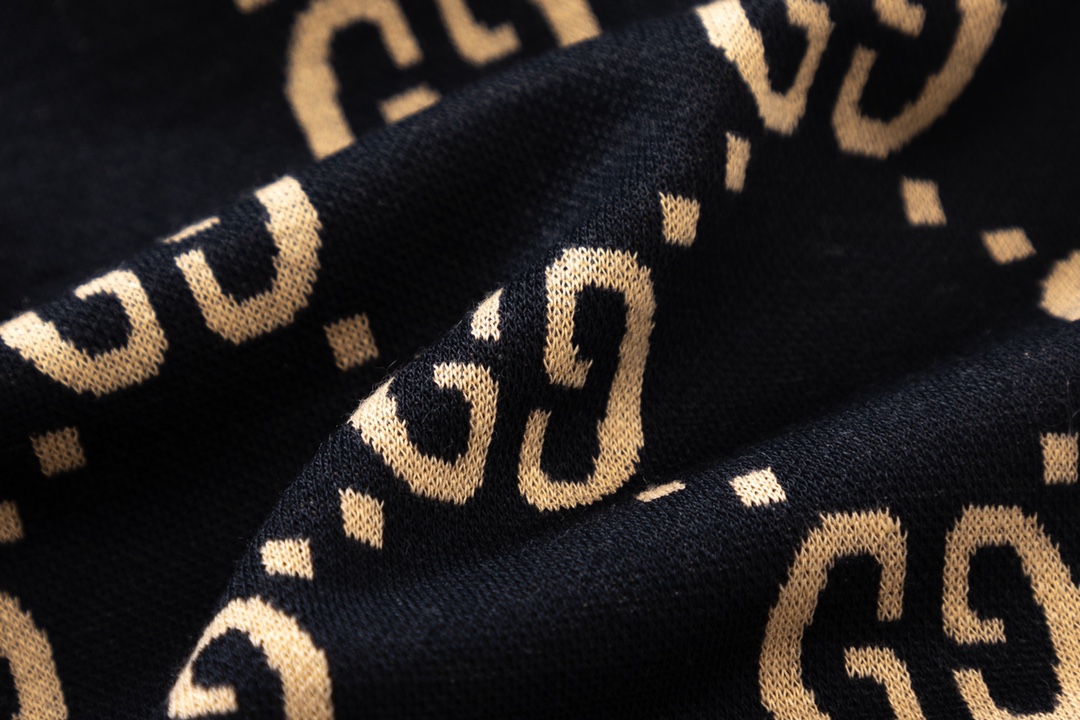 【 GUCCI】グッチ 長ズボン好評に付き再入荷！