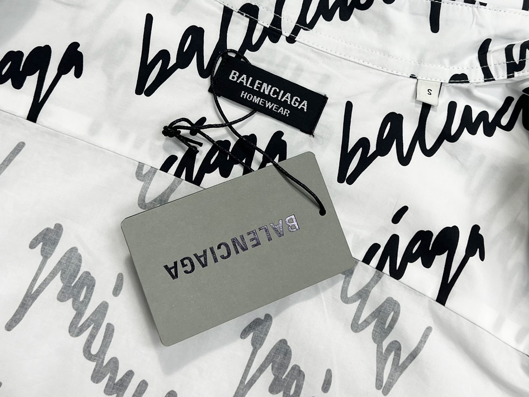 【2024】【BALENCIAGA  公式旗艦店】バレンシアガ   シャツ ご好評に付き再入荷！