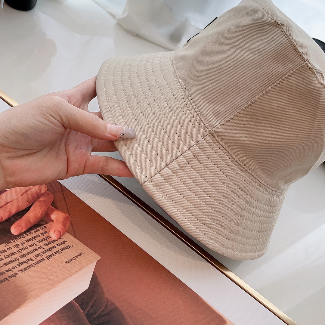 FENDI(フェンディ)フィッシャーマンズハット