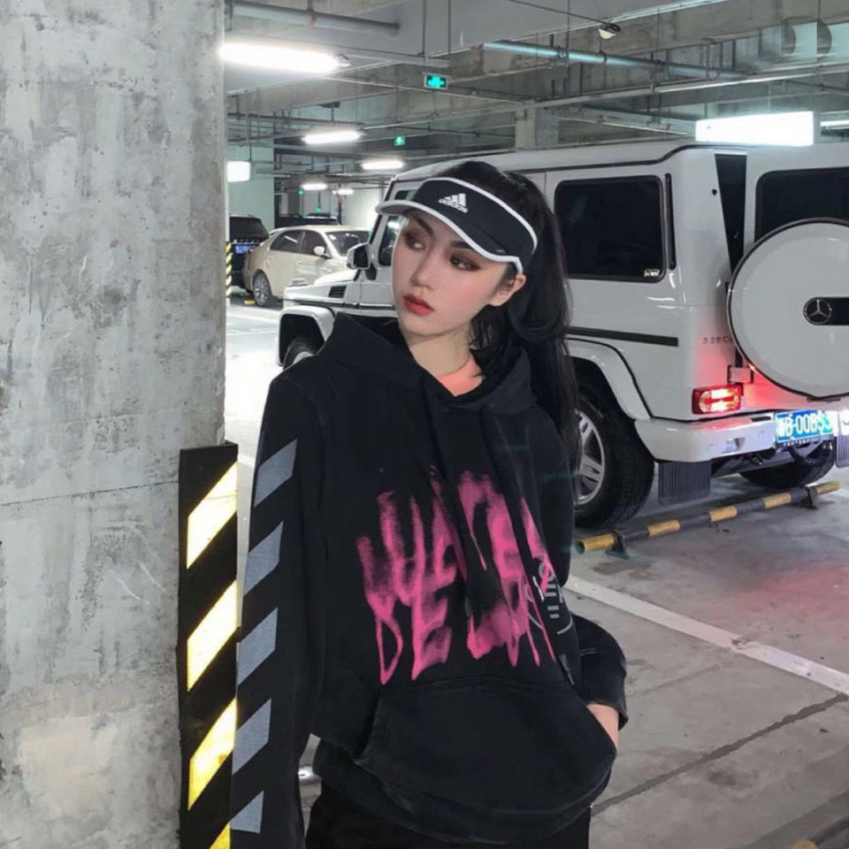 【2024】【OFF-WHITE 】男女兼用、ご好評に付き再入荷！