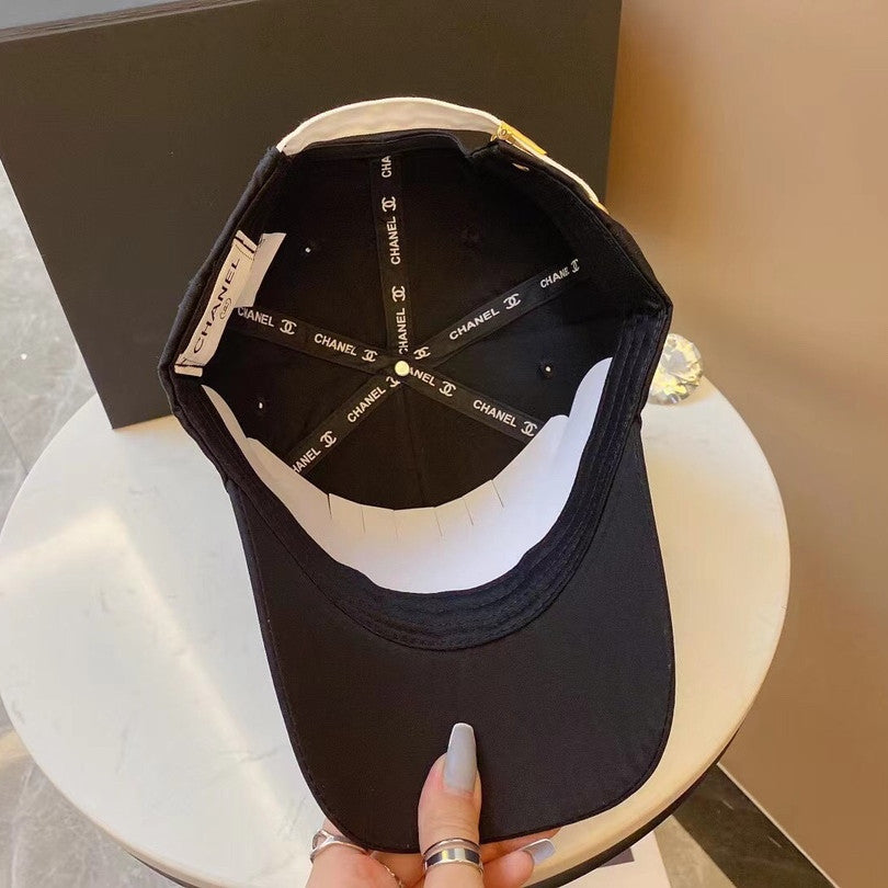 【CHANEL】ロゴ キャップ