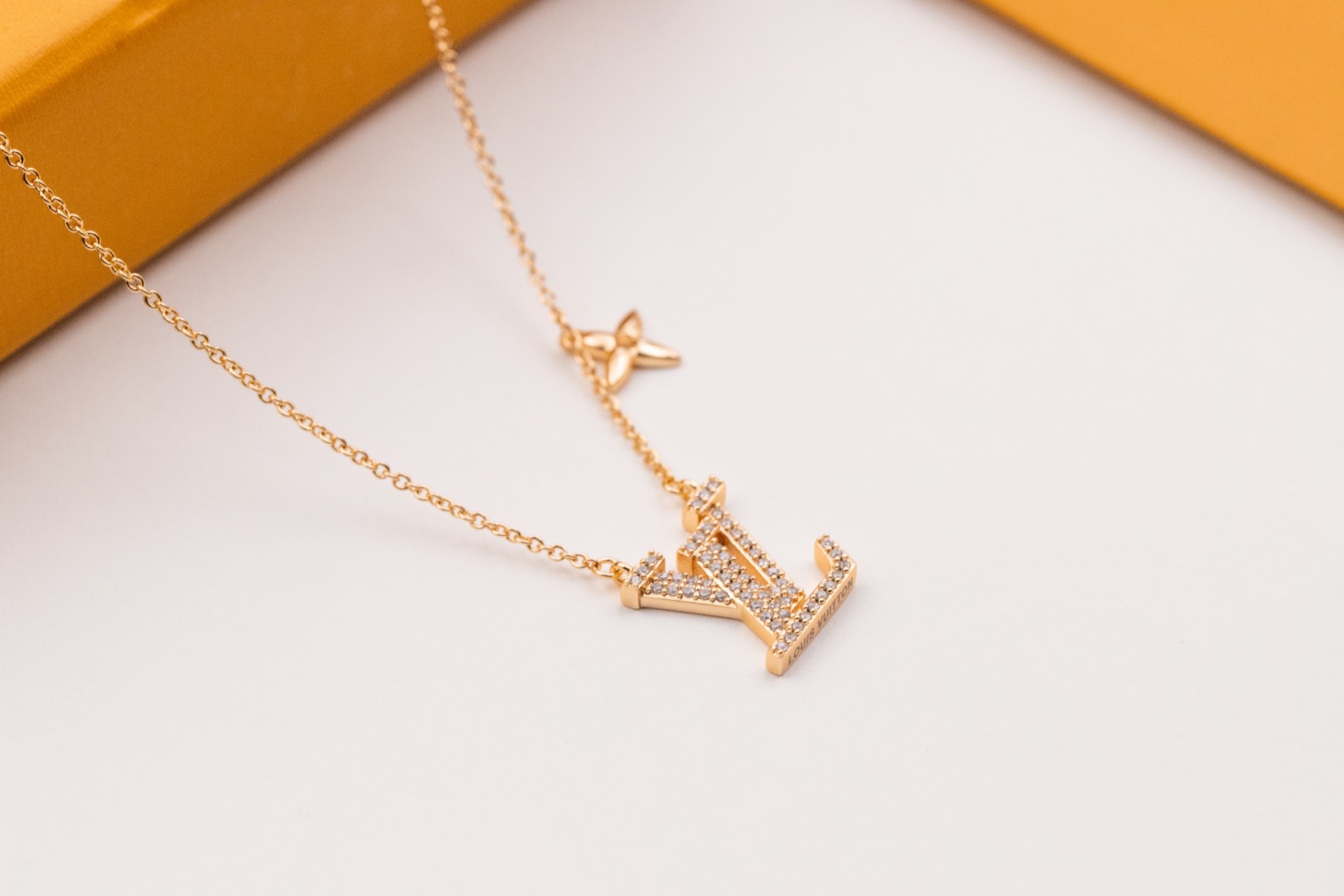 【2024】LV【 LOUIS VUITTON】ネックレス、新しいネックレス万能シンプルファッションオーナメント