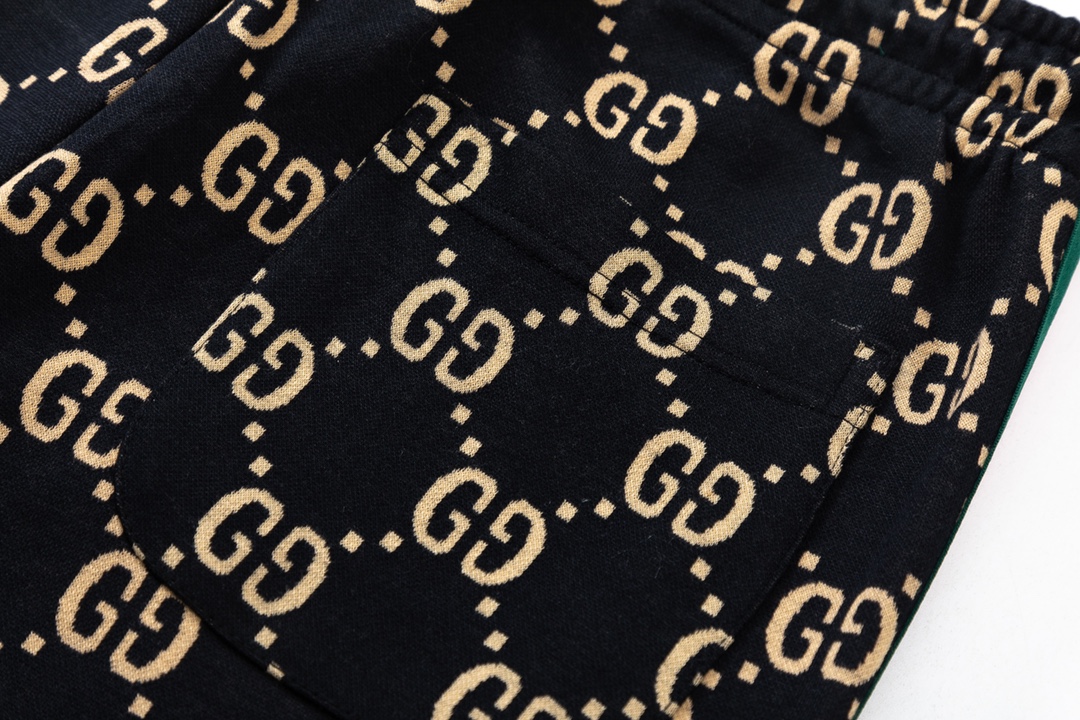 【 GUCCI】グッチ 長ズボン好評に付き再入荷！