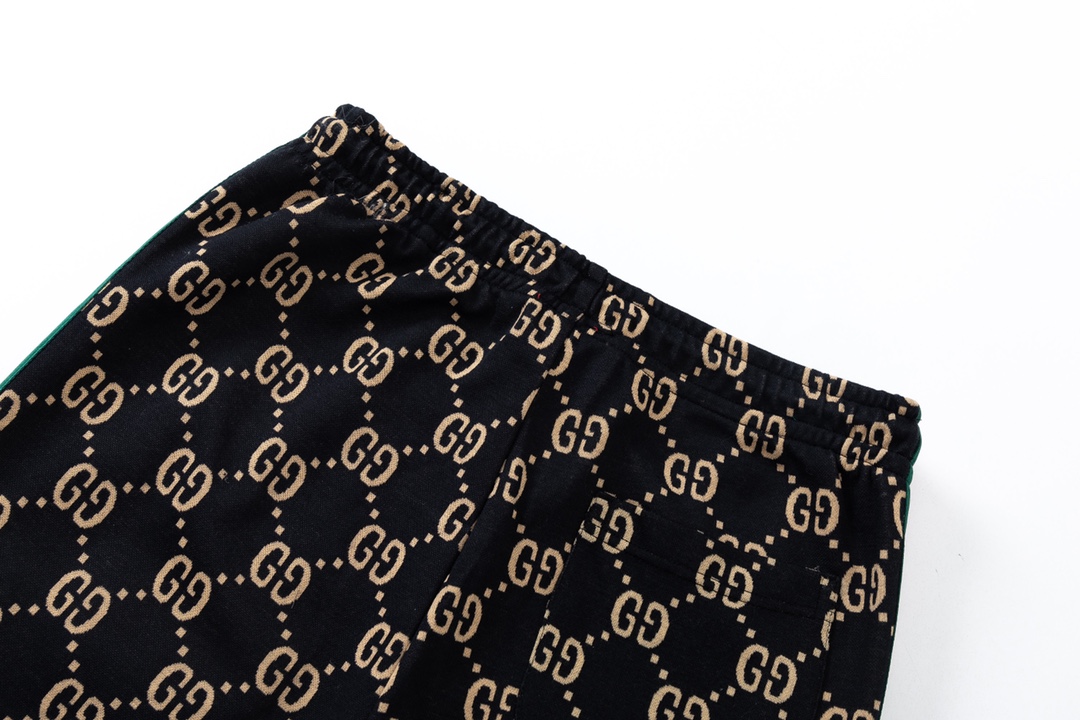 【 GUCCI】グッチ 長ズボン好評に付き再入荷！