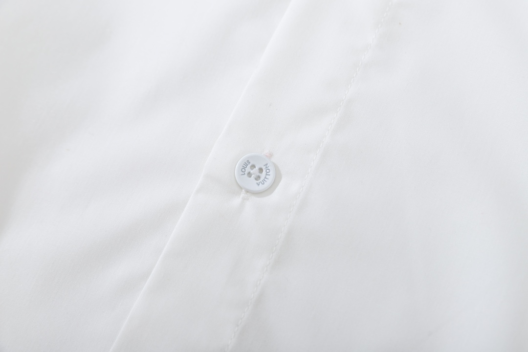 【LOUIS VUITTON】 ルイヴィトン シャツご好評に付き再入荷！