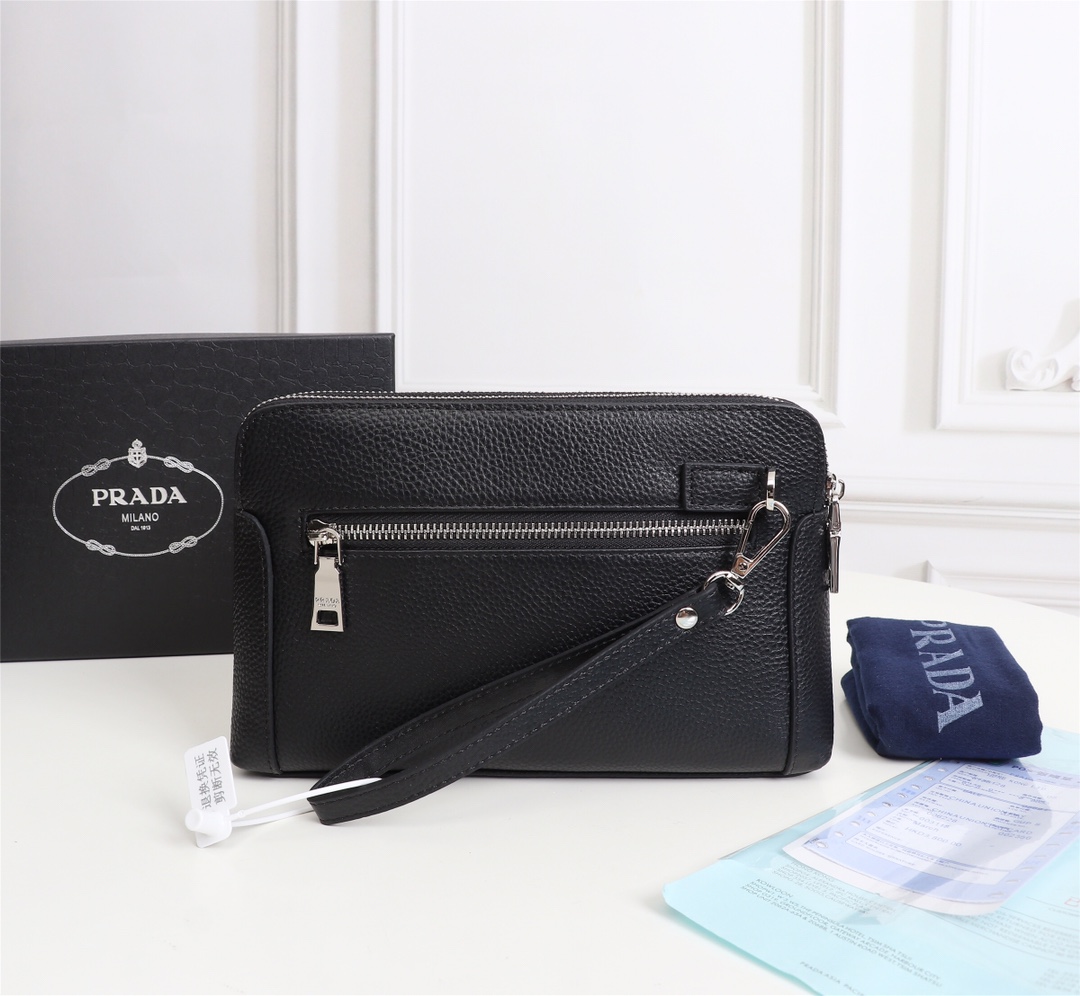 【2024】【PRADA   公式 旗艦店】プラダ  クラッチバッグ当日出荷 好評に付き再入荷！24*14*5CM