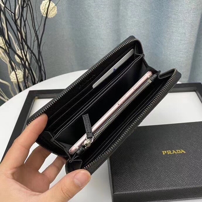 【PRADA  公式 旗艦店】プラダ  財布当日出荷 好評に付き再入荷！30*22*10CM