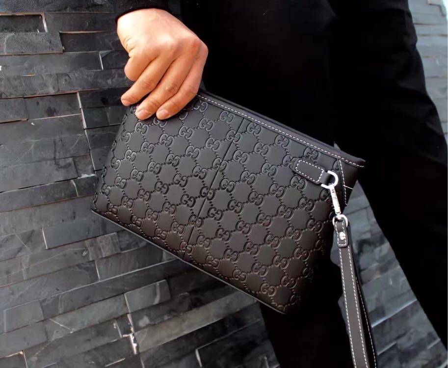 【GUCCI 公式 旗艦店】クッチ  クラッチバッグ 当日出荷 好評に付き再入荷！28*18*4CM