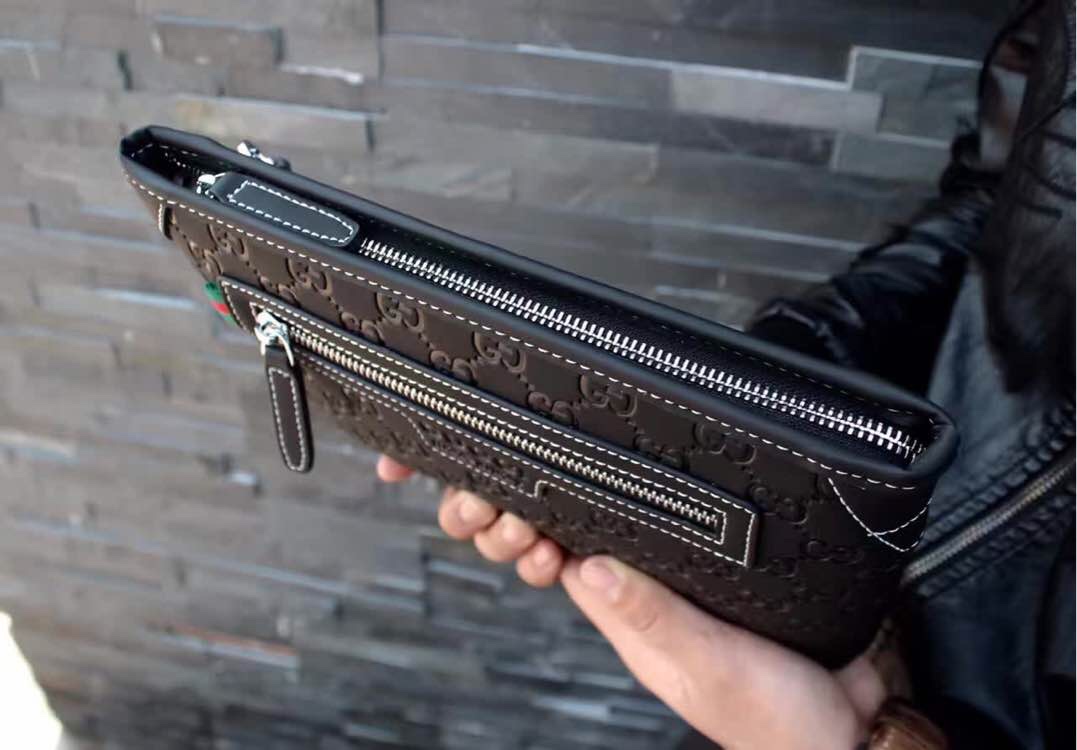 【GUCCI 公式 旗艦店】クッチ  クラッチバッグ 当日出荷 好評に付き再入荷！28*18*4CM