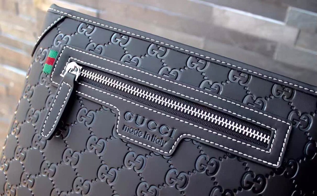 【GUCCI 公式 旗艦店】クッチ  クラッチバッグ 当日出荷 好評に付き再入荷！28*18*4CM