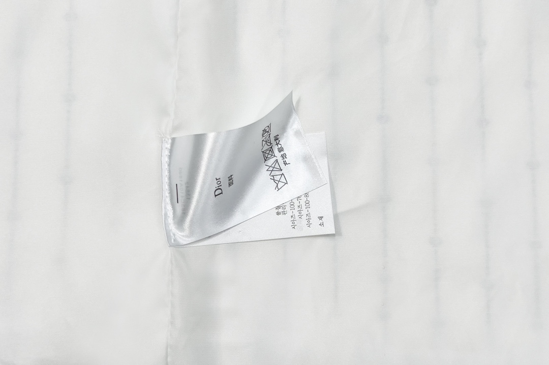 【 DIOR 公式旗艦店】 ディオール  シャツ ご好評に付き再入荷！