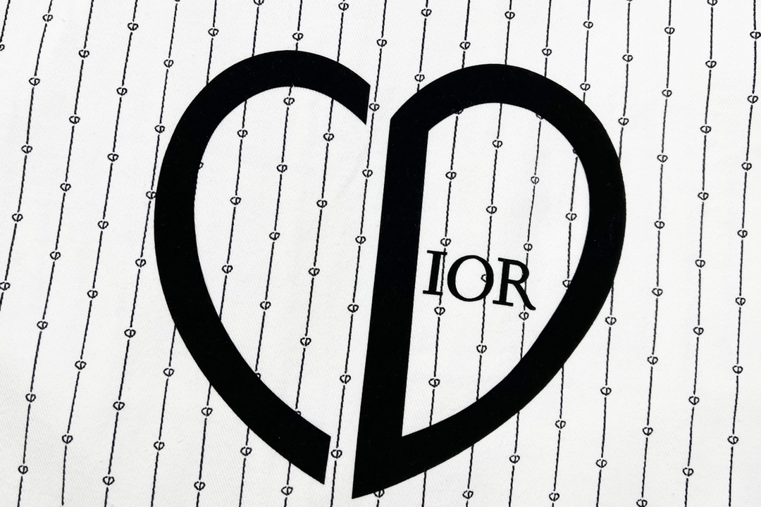 【 DIOR 公式旗艦店】 ディオール  シャツ ご好評に付き再入荷！