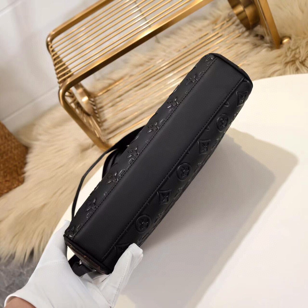 【LOUIS VUITTON  公式旗艦店】ルイヴィトン   ショルダーバッグ 当日出荷 好評に付き再入荷！25*28*5cm