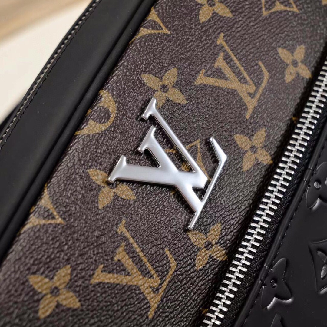 【LOUIS VUITTON  公式旗艦店】ルイヴィトン   ショルダーバッグ 当日出荷 好評に付き再入荷！25*28*5cm