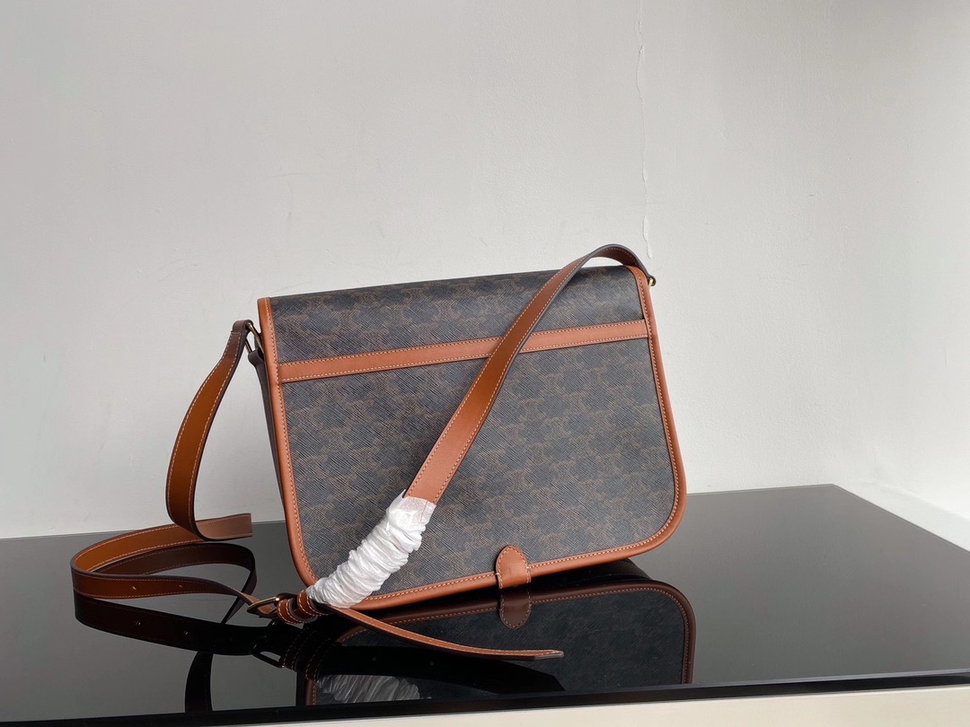 【CELINE 公式 旗艦店】セリーヌ  ショルダーバッグ   出荷 好評に付き再入荷！31*24*9CM