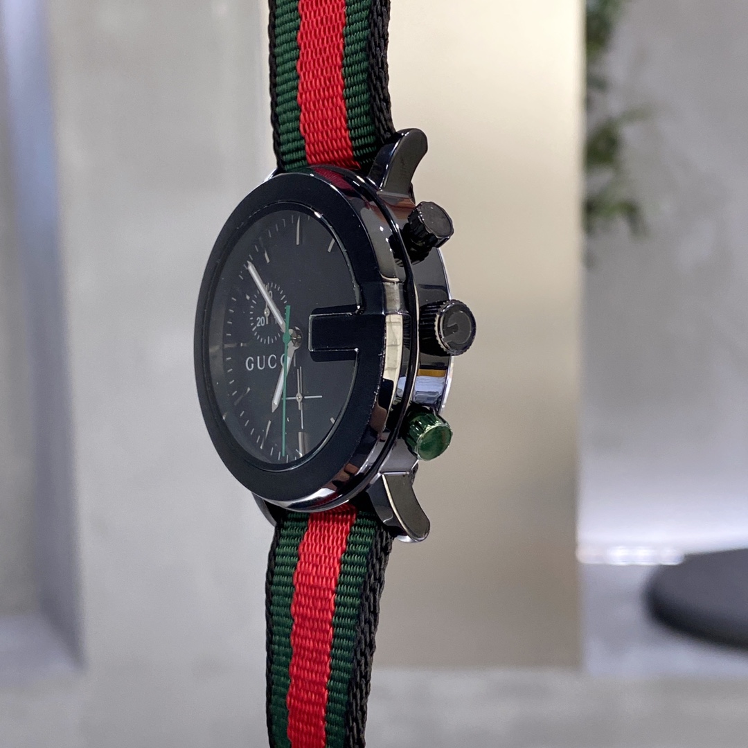 【2024】GUCCI(クッチ)  腕時計44*50*13MM