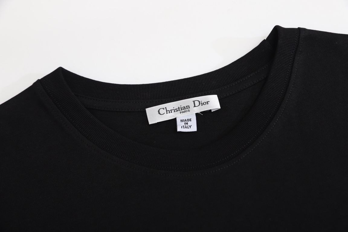 【DIOR 公式旗艦店】ディオール   Tシャツご好評に付き再入荷！
