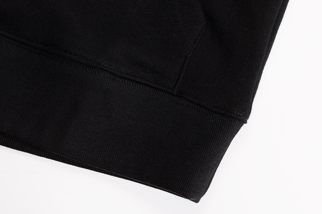 【CELINE 公式旗艦店】 セリーヌ パーカー スウェットご好評に付き再入荷！