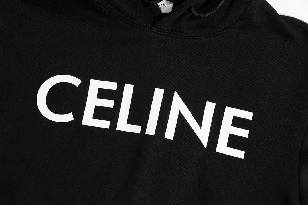 【CELINE 公式旗艦店】 セリーヌ パーカー スウェットご好評に付き再入荷！