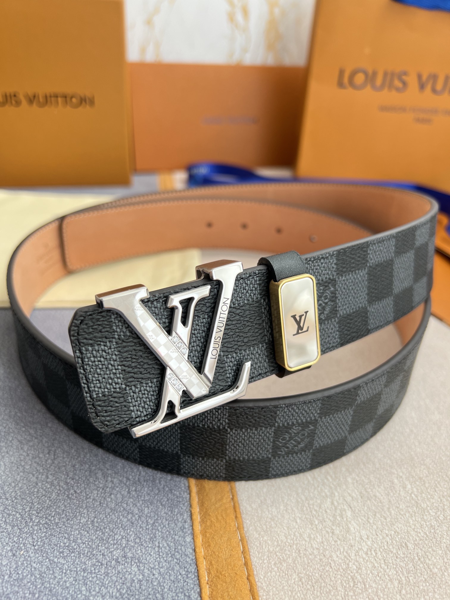 【 LOUIS VUITTON】(ルイヴィトン) 3.8cmベルト メンズ