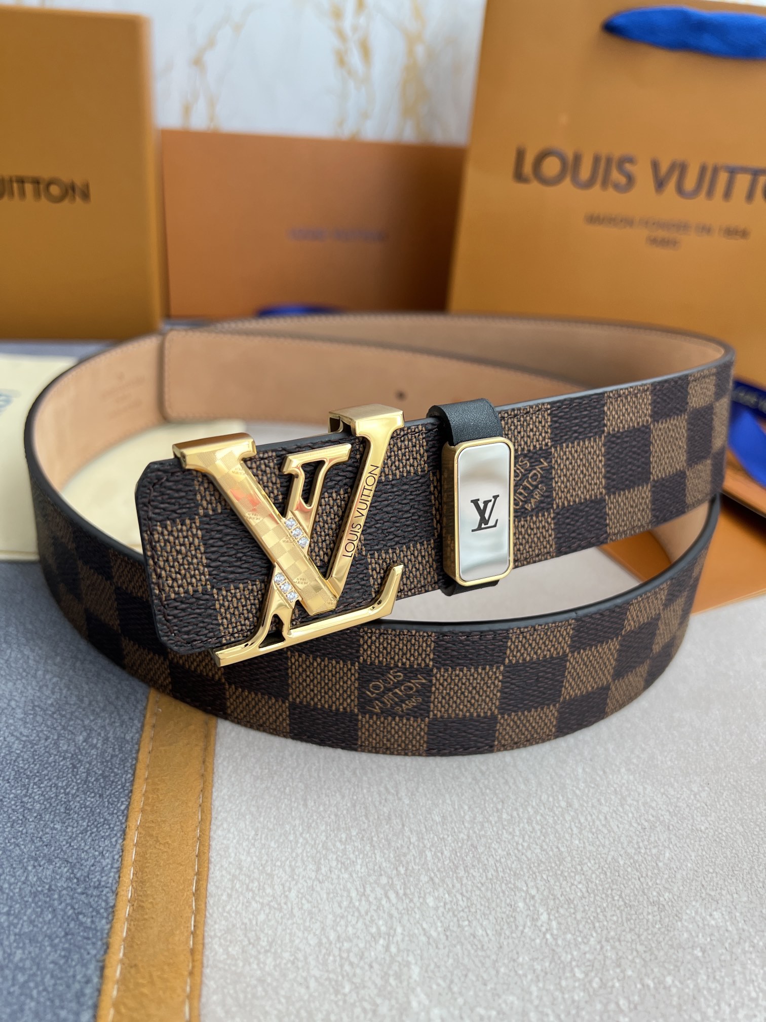 【 LOUIS VUITTON】(ルイヴィトン) 3.8cmベルト メンズ