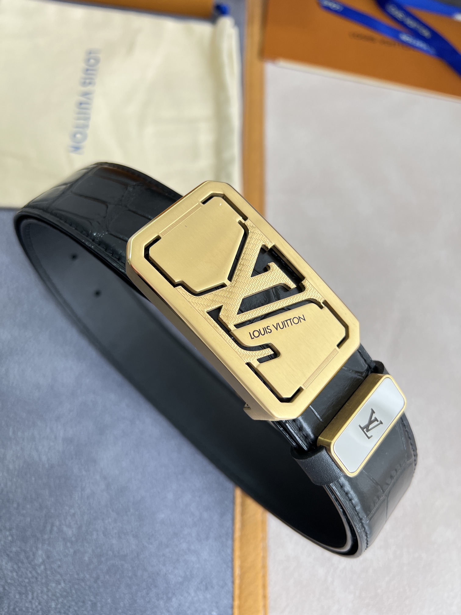 【LOUIS VUITTON】(ルイヴィトン) 3.8cmベルト メンズ