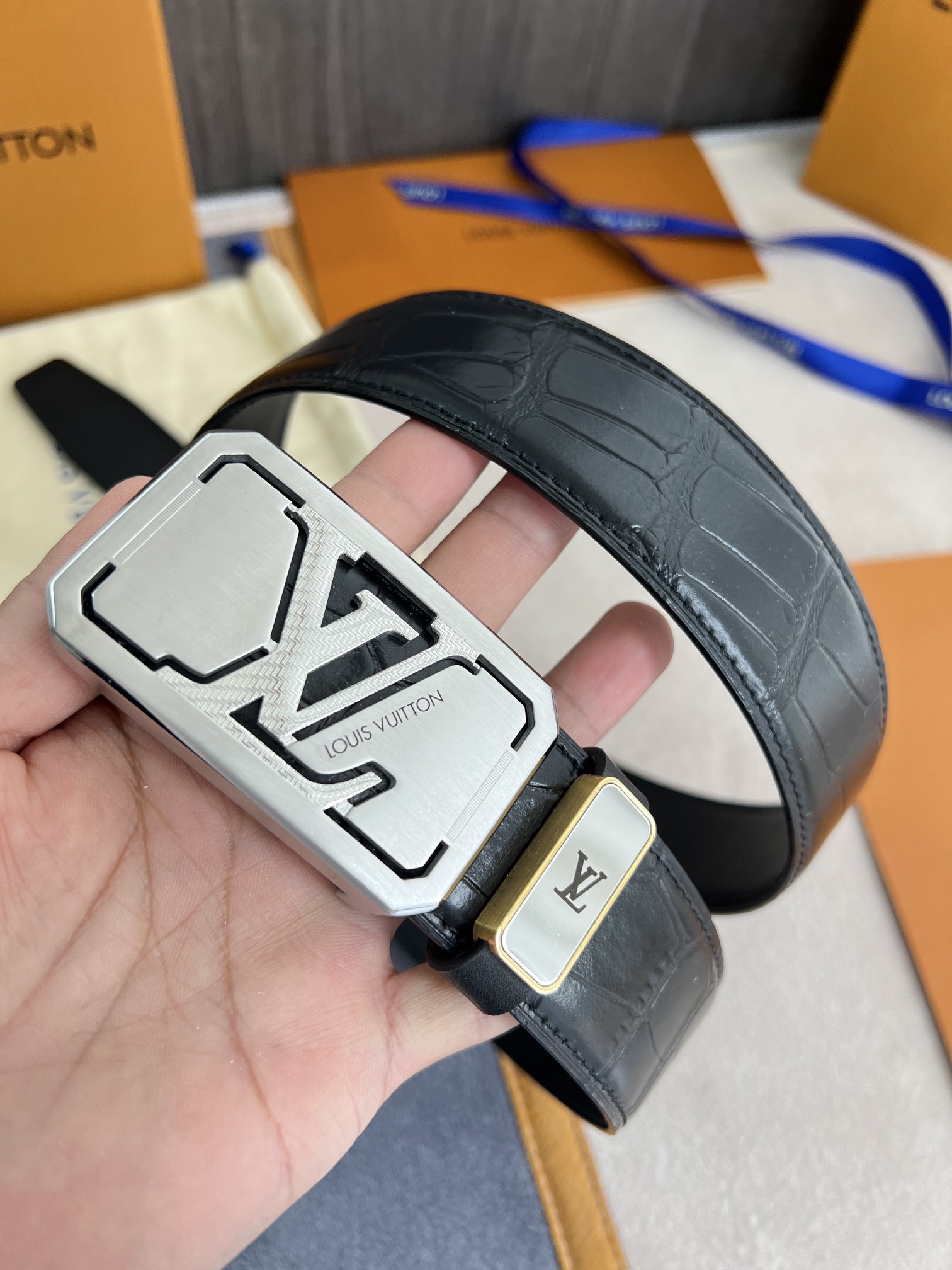 【LOUIS VUITTON】(ルイヴィトン) 3.8cmベルト メンズ