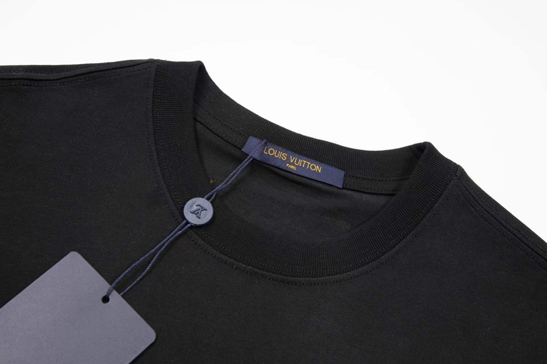 【2024】【LOUIS VUITTON  公式旗艦店】ルイヴィトン   Tシャツ ご好評に付き再入荷！