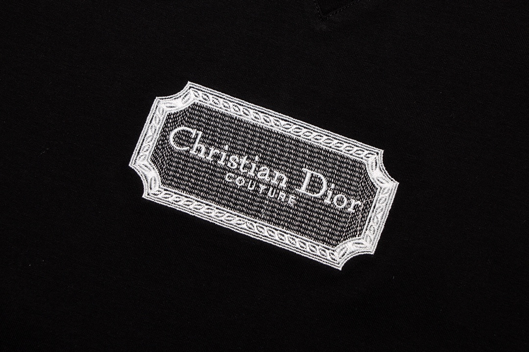 【 DIOR公式旗艦店】ディオール    Tシャツ  ご好評に付き再入荷！