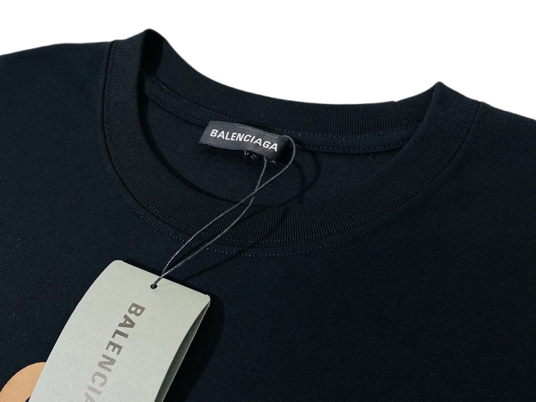 【2024】【BALENCIAGA  公式旗艦店】バレンシアガ   Tシャツ ご好評に付き再入荷！