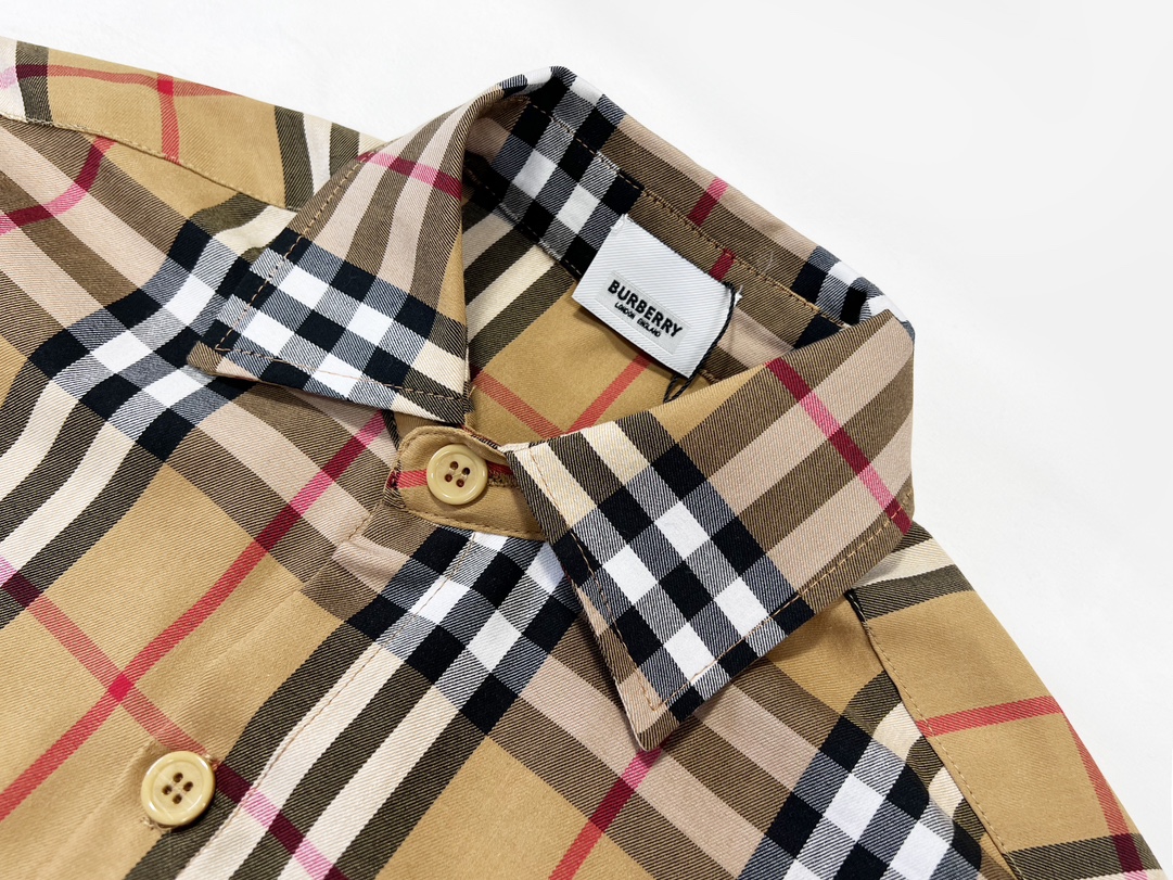 【BURBERRY  公式旗艦店】バーバリー  シャツ   ご好評に付き再入荷！