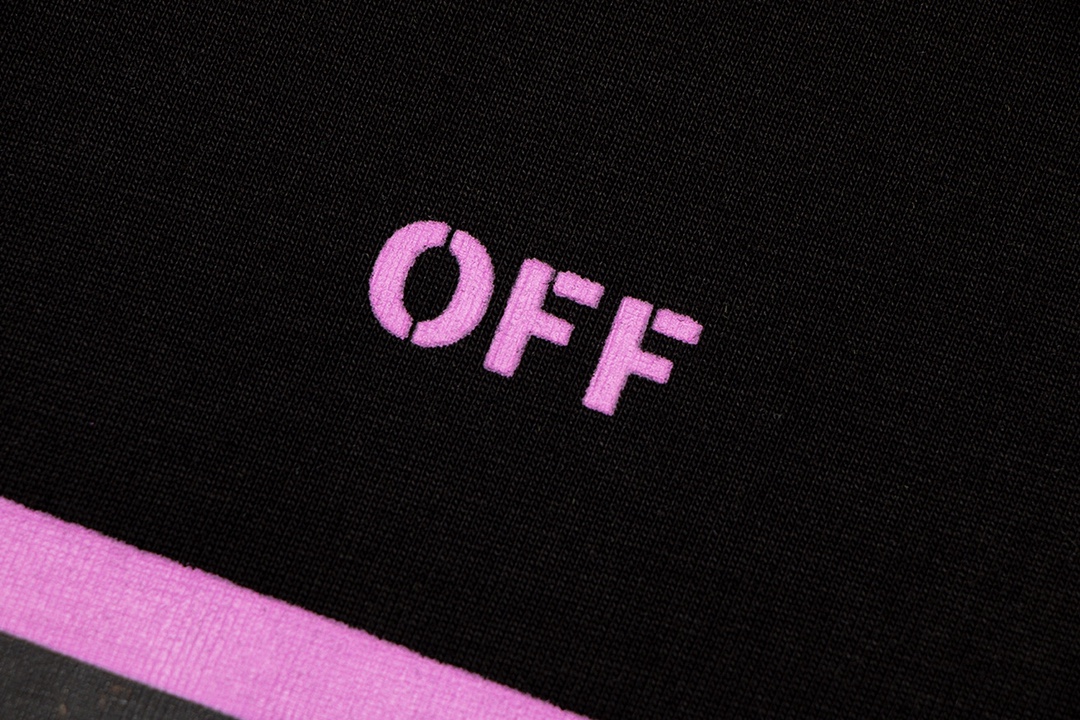 【2024】【OFF-WHITE  公式旗艦店】オフホワイト   Tシャツ  ご好評に付き再入荷！