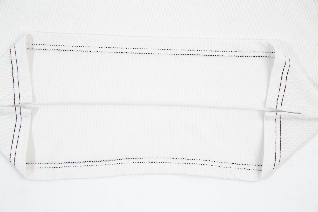 【2024】【 PRADA  公式旗艦店】プラダ    Tシャツ ご好評に付き再入荷！