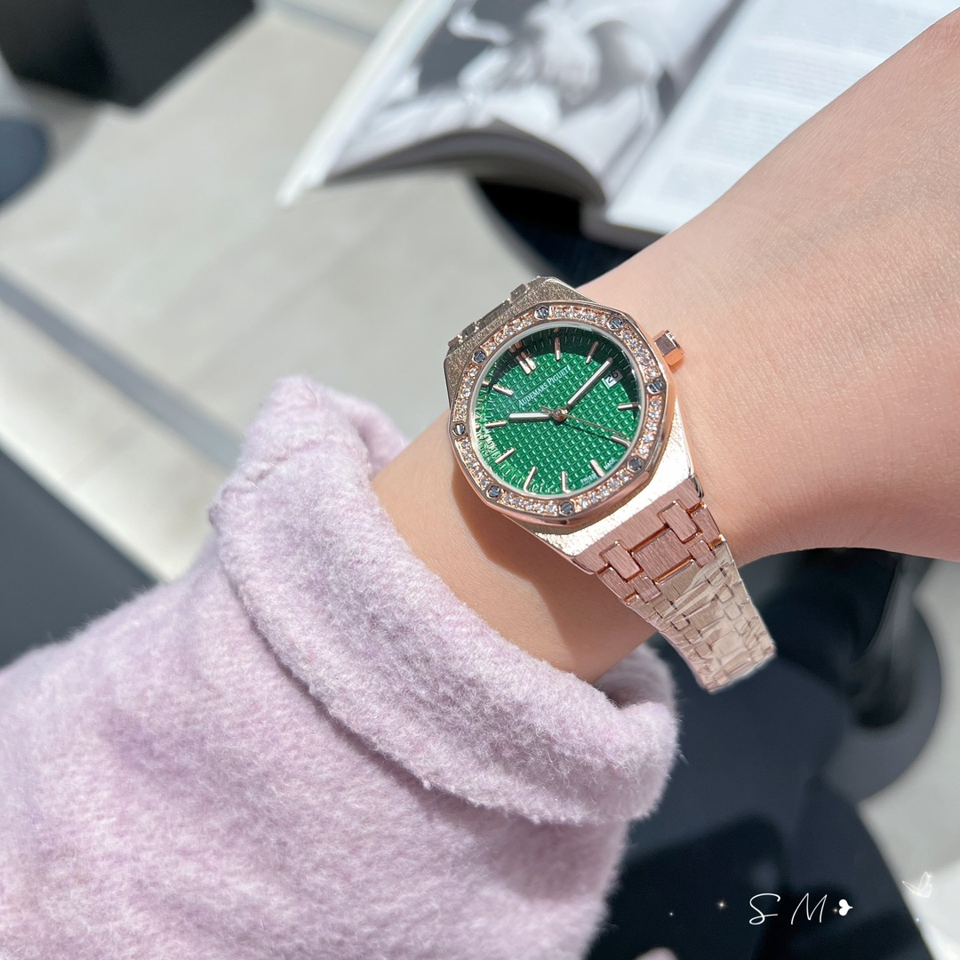 【2024】Audemars Piguet ( オーデマ ピゲ)  腕時計  33MM
