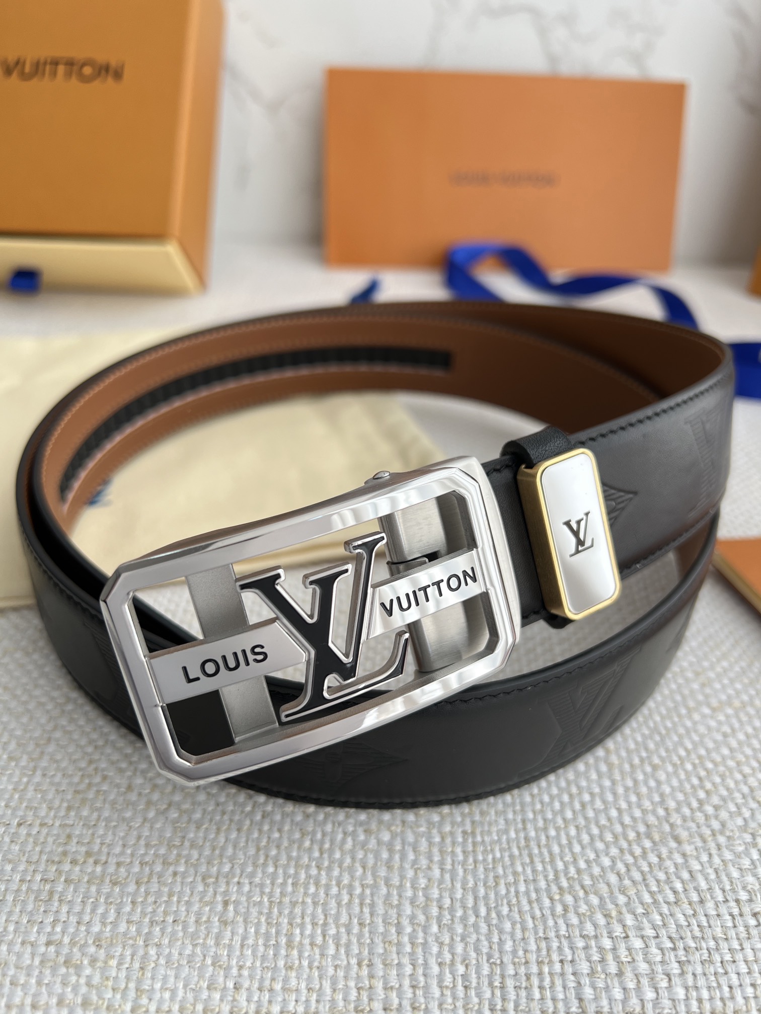 【LOUIS VUITTON】(ルイヴィトン) 3.5cm   ベルト メンズ