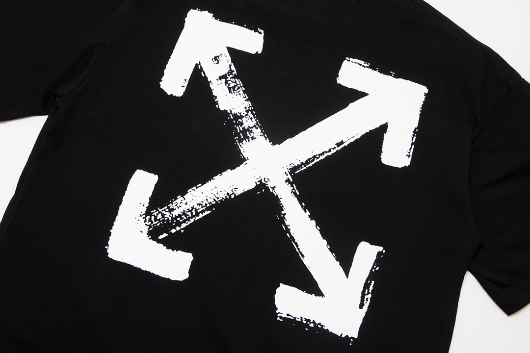 【2024】【 OFF-WHITE  公式旗艦店】オフホワイト   Tシャツ  ご好評に付き再入荷！