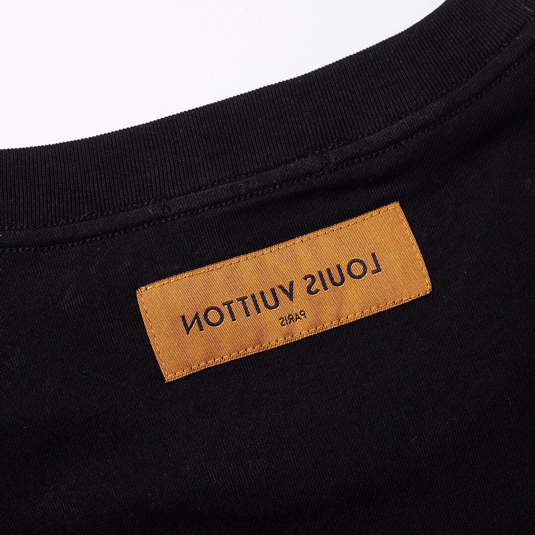 【LOUIS VUITTON   公式旗艦店】 ルイヴィトン     Tシャツ ご好評に付き再入荷！