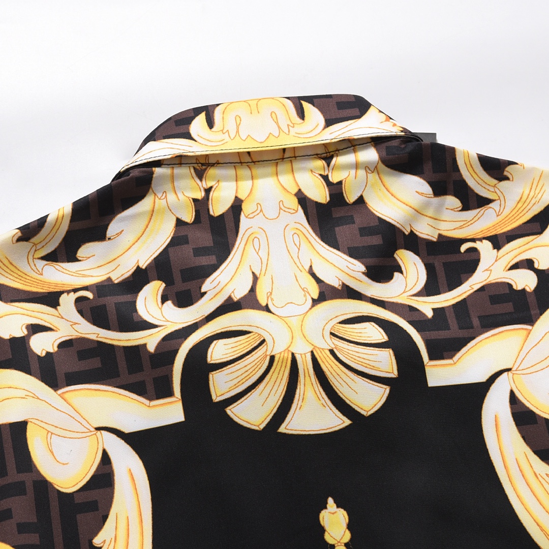 【2024】【VERSACE & FENDI 公式旗艦店】ヴェルサーチ  フェンディ  連名新作半袖シャツ ご好評に付き再入荷！
