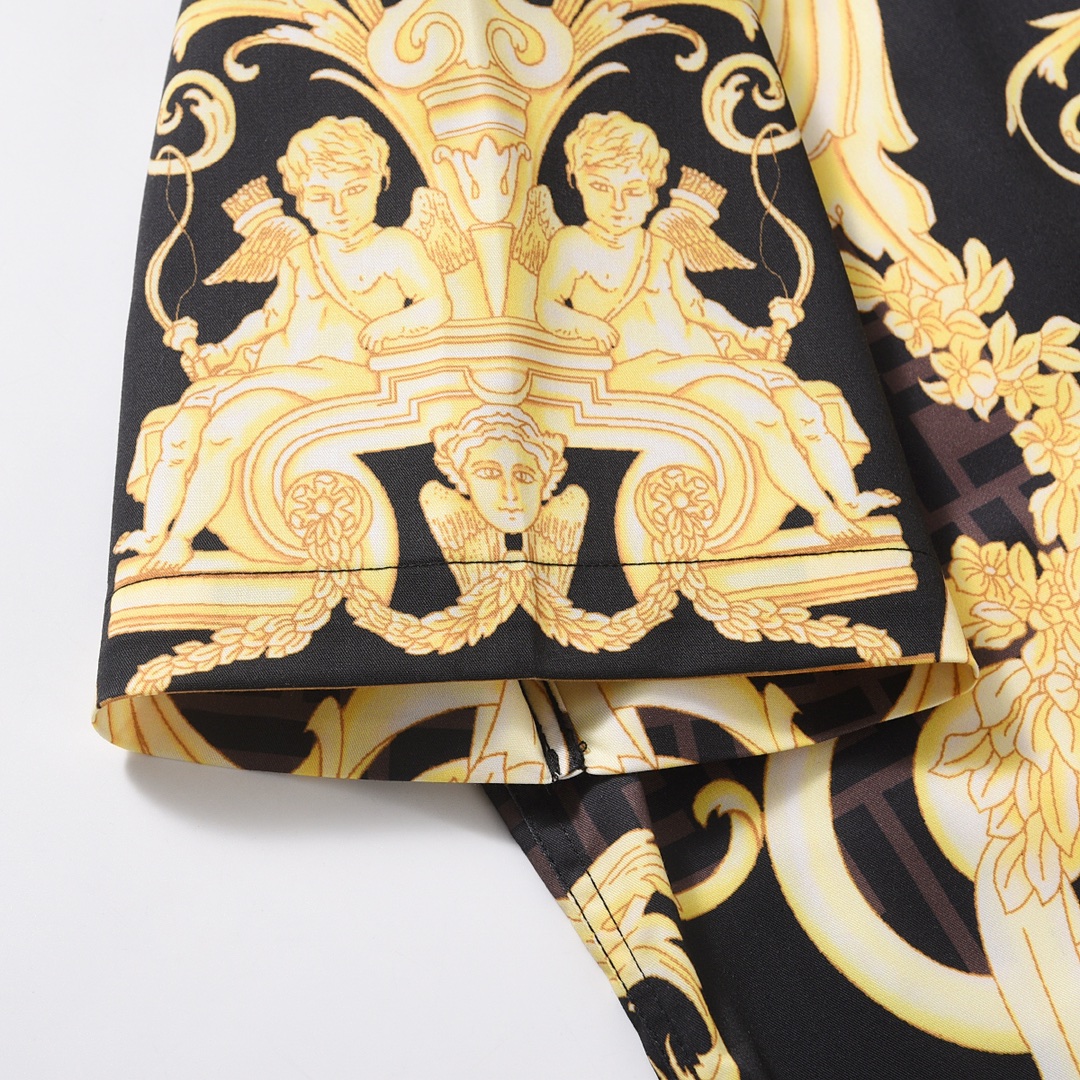 【2024】【VERSACE & FENDI 公式旗艦店】ヴェルサーチ  フェンディ  連名新作半袖シャツ ご好評に付き再入荷！