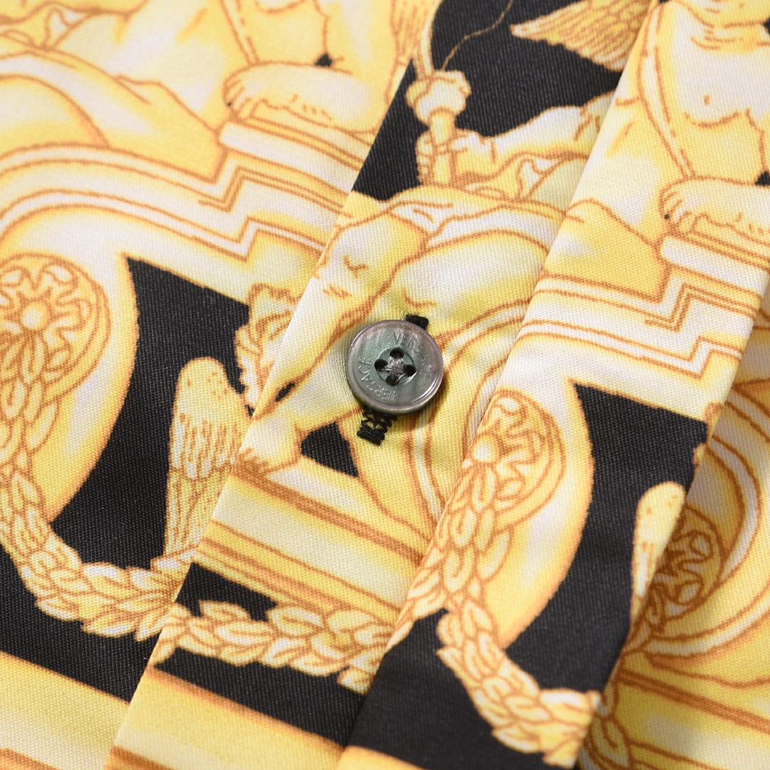 【2024】【VERSACE & FENDI 公式旗艦店】ヴェルサーチ  フェンディ  連名新作半袖シャツ ご好評に付き再入荷！