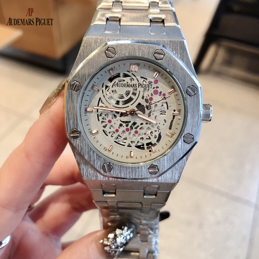 【2024】Audemars Piguet ( オーデマ ピゲ)  腕時計  42*12MM