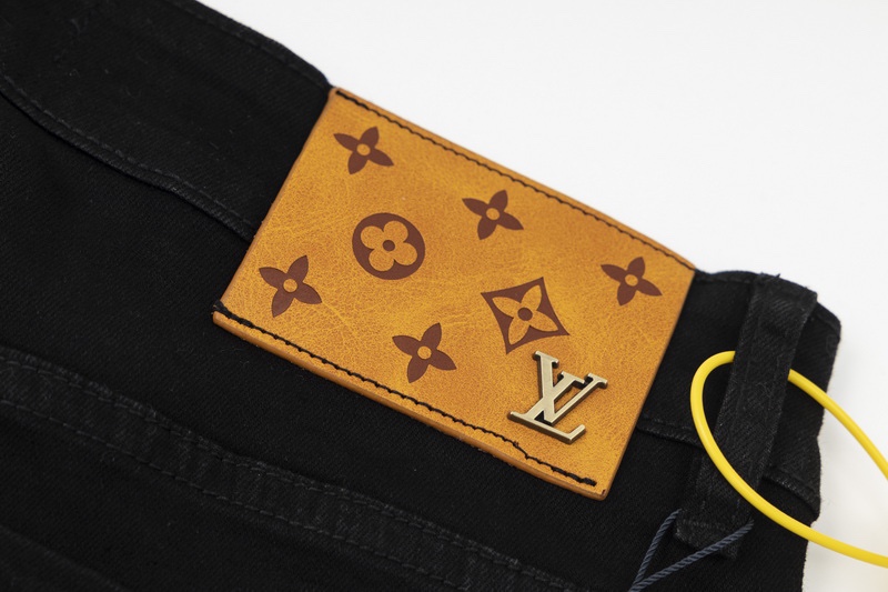 【2024】【LOUIS VUITTON   公式旗艦店】 ルイヴィトン  ジーパン  ご好評に付き再入荷！