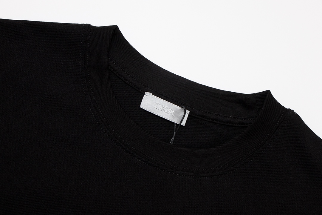 【 DIOR 公式旗艦店】ディオール   Tシャツ ご好評に付き再入荷！