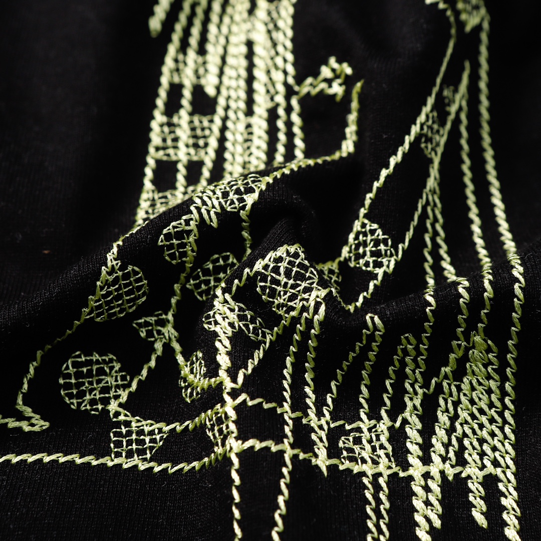 【LOUIS VUITTON  公式旗艦店】ルイヴィトン   Tシャツご好評に付き再入荷！