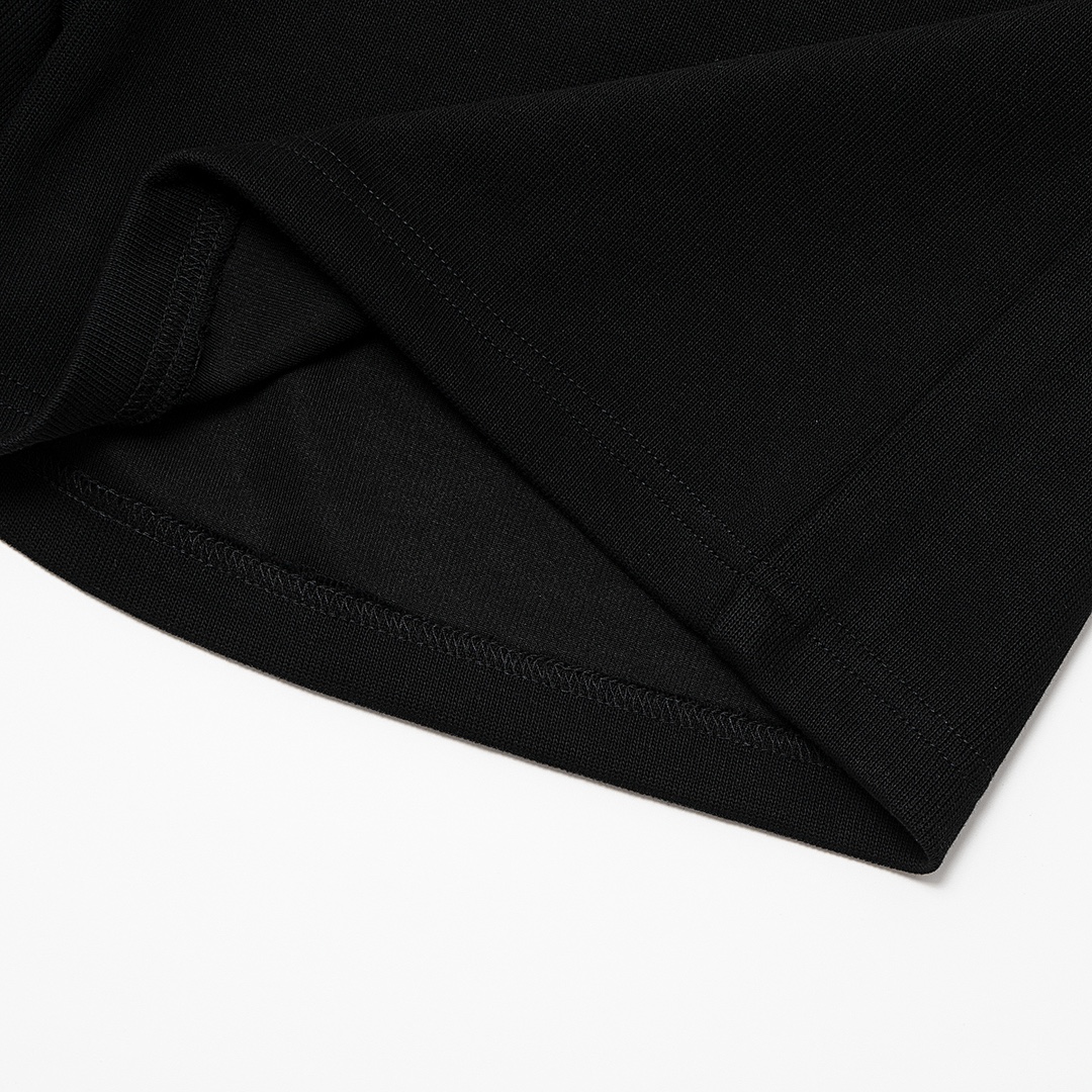 【BALENCIAGA   公式旗艦店】バレンシアガ   ショートパンツ  ご好評に付き再入荷！