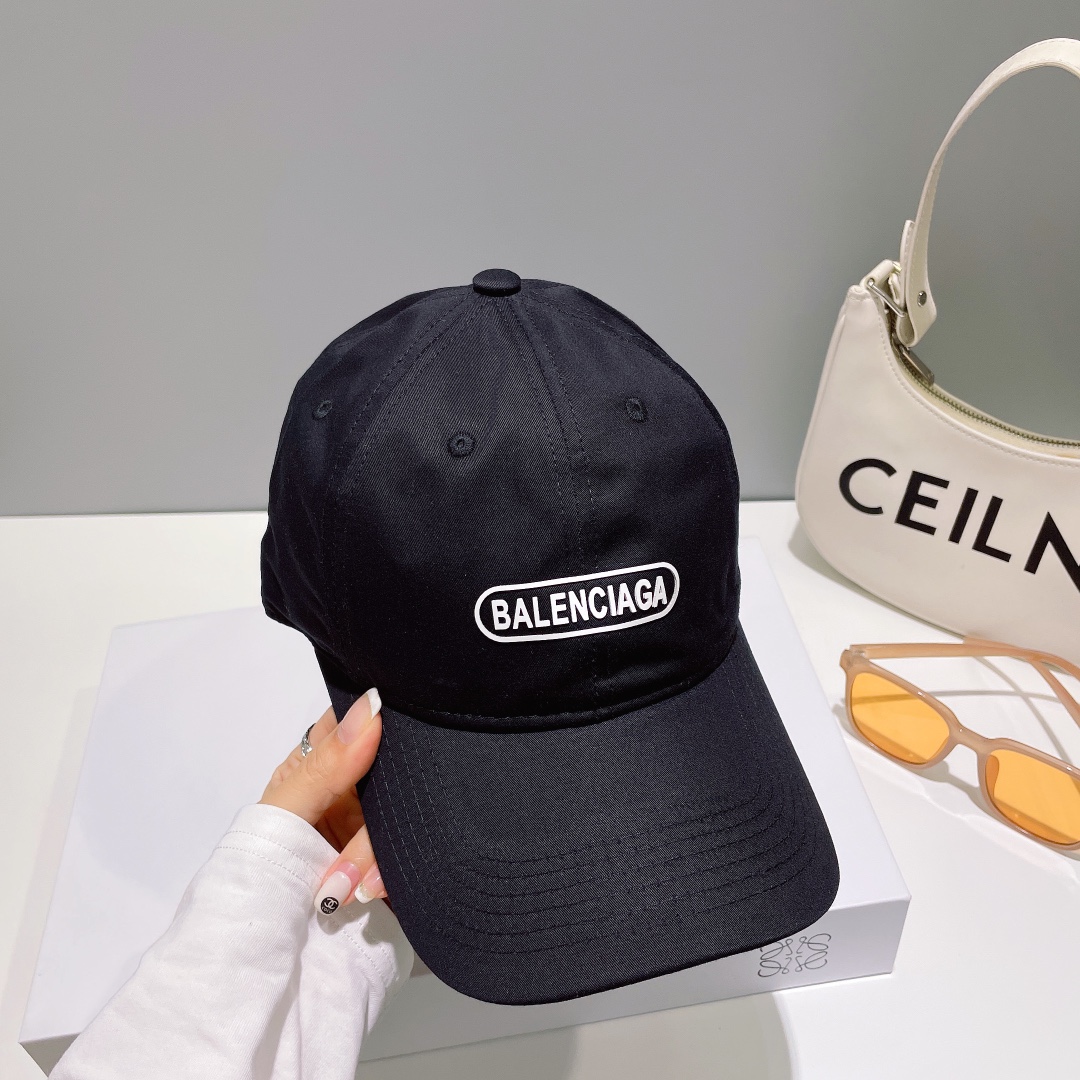 【BALENCIAGA バレンシアガ】【数量限定】 野球帽 / ハット