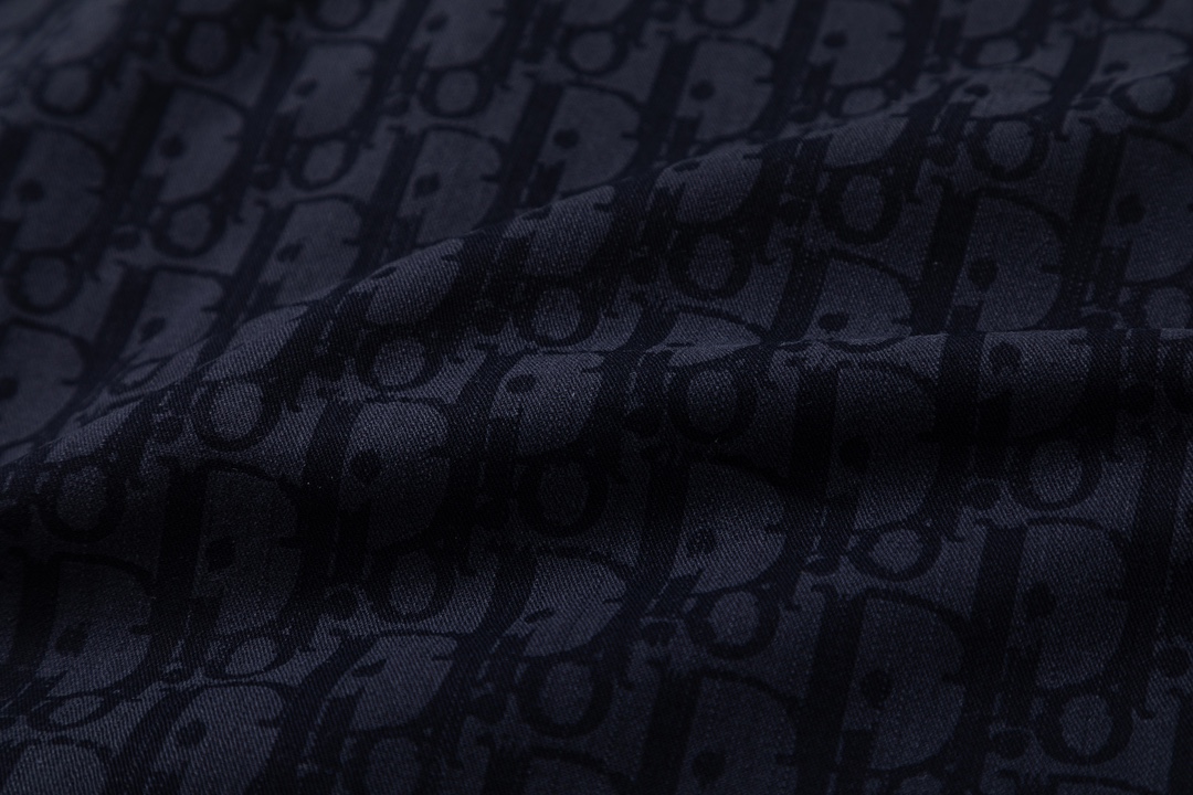 【DIOR    公式旗艦店】 ディオール   半袖シャツ  ご好評に付き再入荷！