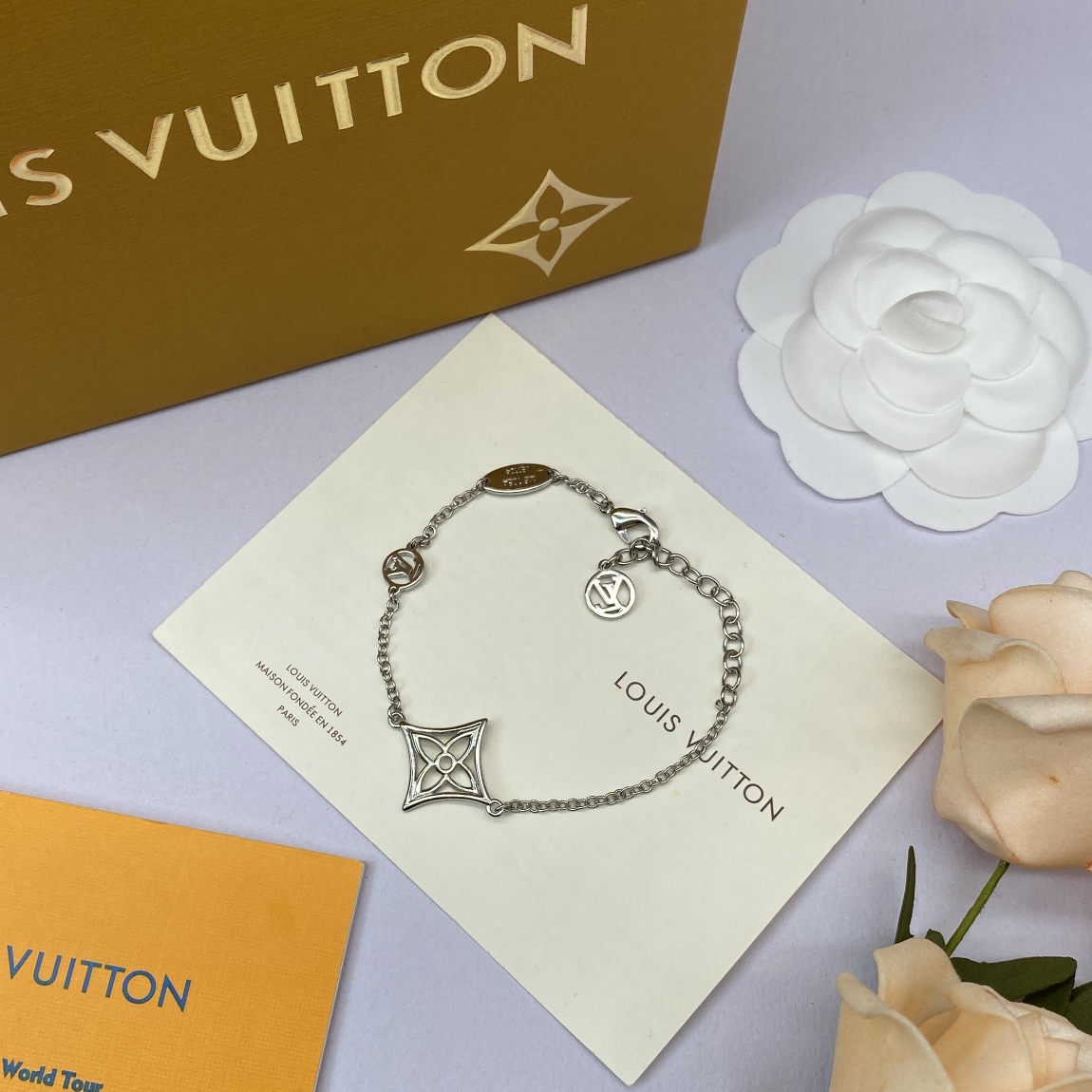 【2024】LV【 LOUIS VUITTON】ブレスレット、ファッションシンプルなスタイル